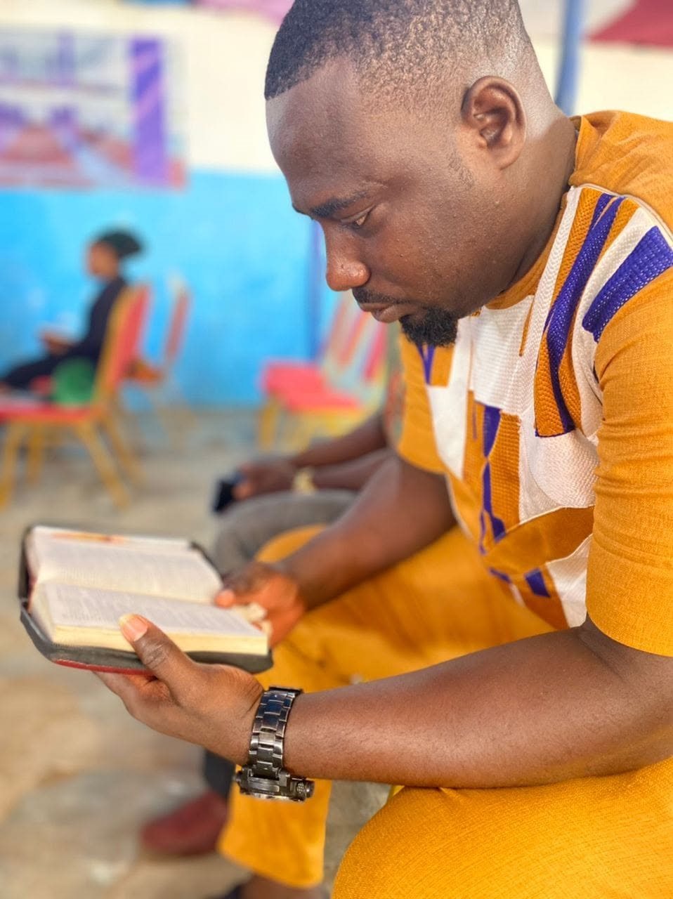 Lecture de la Bible — MIPED.